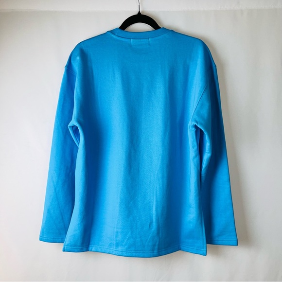 Basic Sweatshirt Unisex by Korean brand Romantic Pirates - Picture 2 of 13